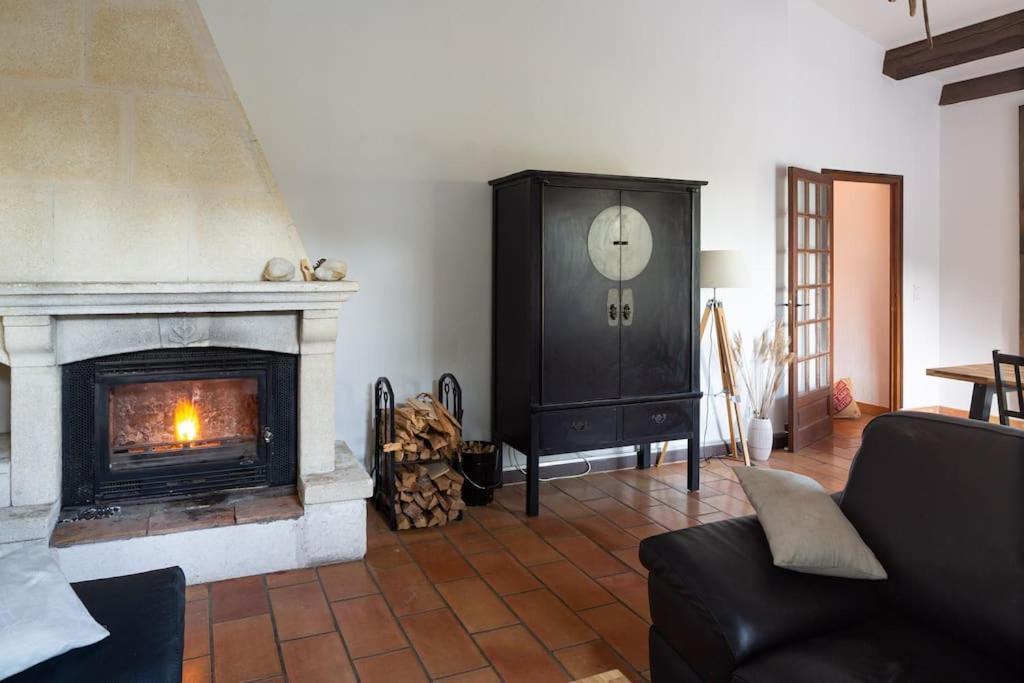 Mas Provencal De 120M2 En Camargue, Avec Piscine Et Parking Inclus, Ideal Pour Des Vacances Arles Bagian luar foto