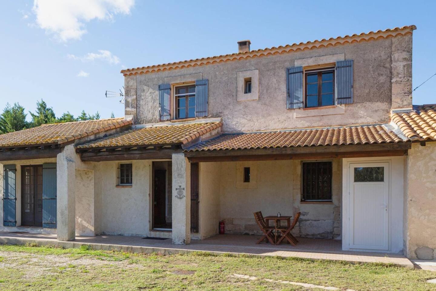 Mas Provencal De 120M2 En Camargue, Avec Piscine Et Parking Inclus, Ideal Pour Des Vacances Arles Bagian luar foto